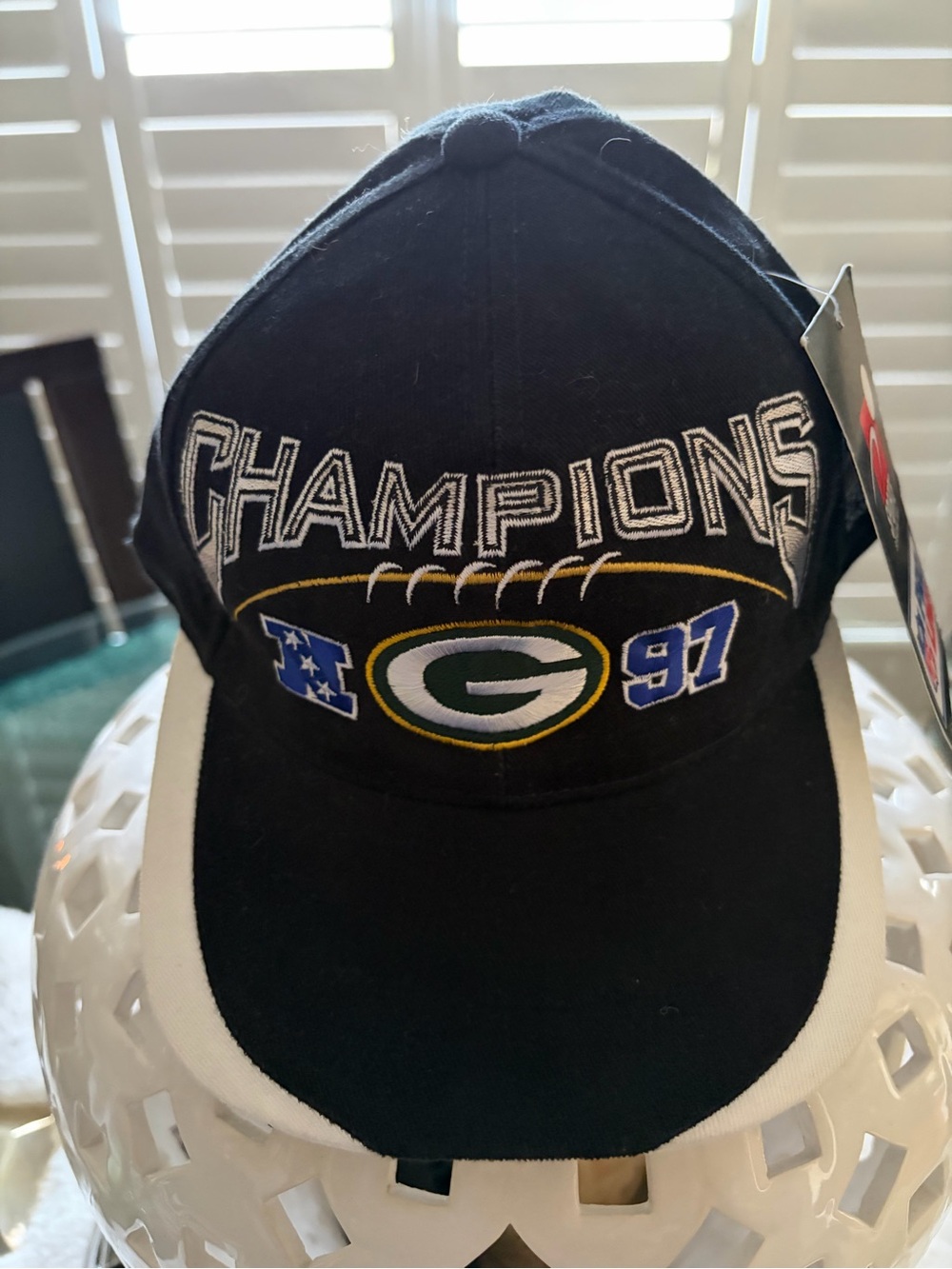 NFL Green Bay Packers Black and White Champions Cap